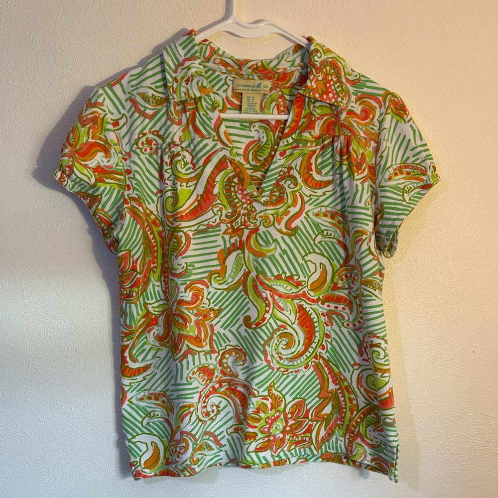 Caribbean Joe Green and Orange Paisley Floral V neck Medium pull over Shirt